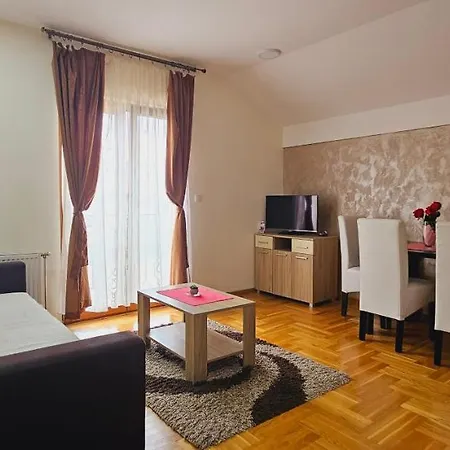 Apartments Premija Ζλάτιμπορ Εξωτερικό φωτογραφία